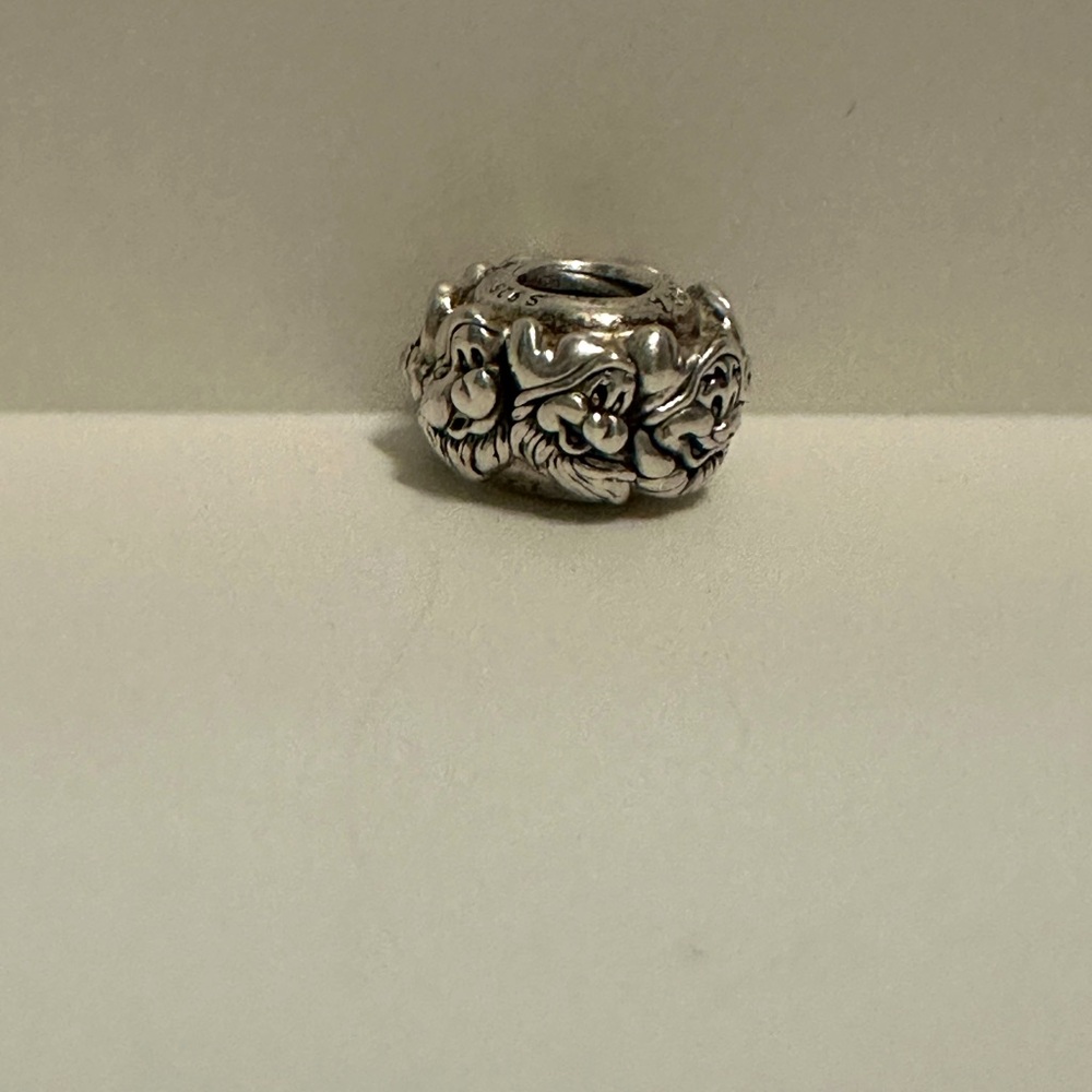 Pandora Disney the seven dwarfs all around charm